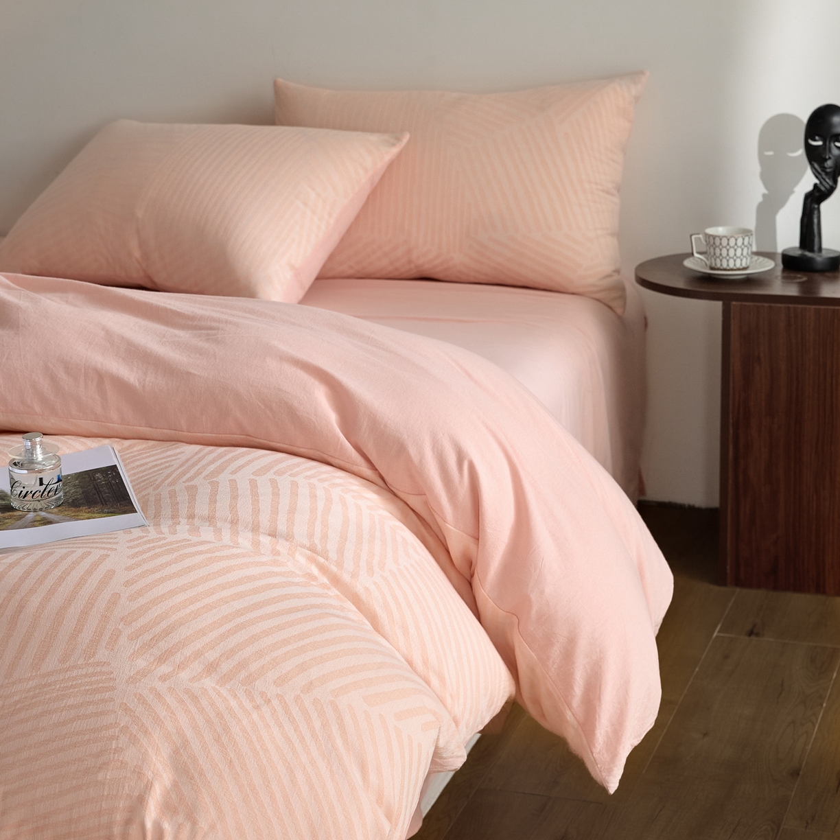 91家纺网 家纺一手货源 找家纺 如一 2026新款A类色织提花全棉双层纱水洗棉四件套 序章粉