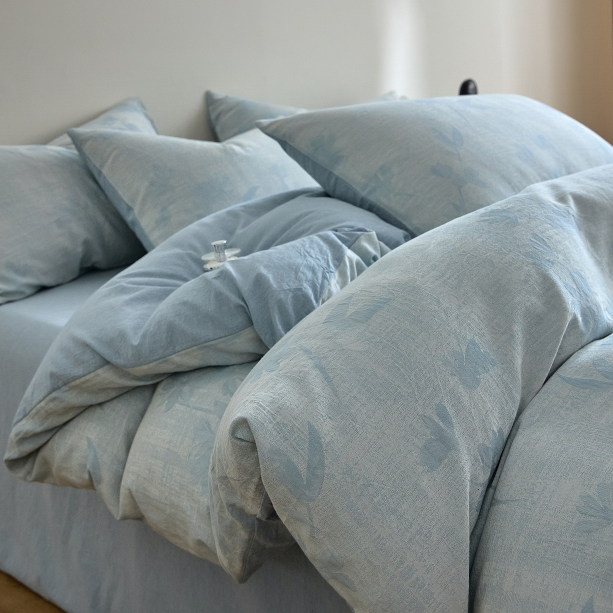 91家纺网 家纺一手货源 找家纺 如一 2026新款A类色织提花全棉双层纱水洗棉四件套 兰序蓝