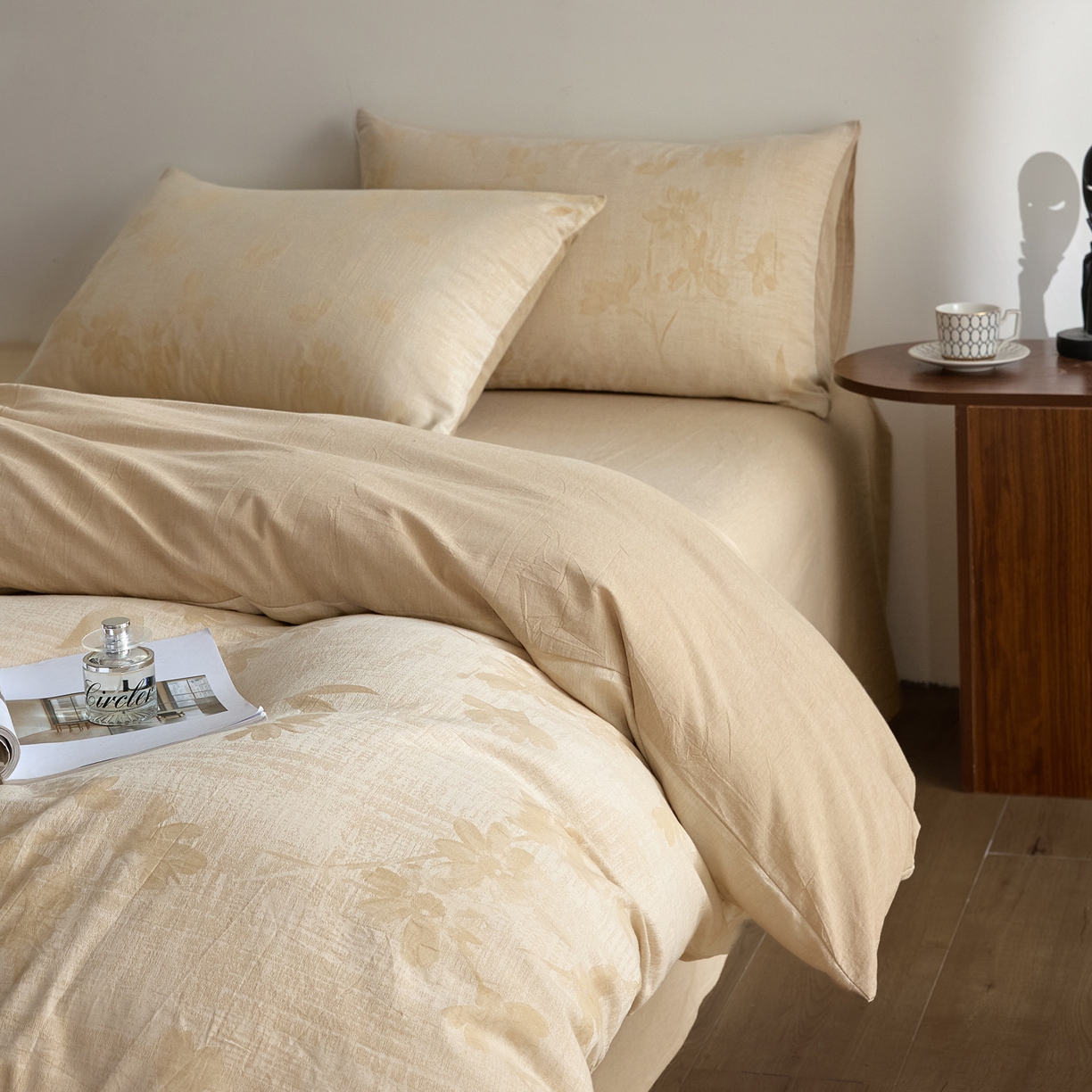 91家纺网 家纺一手货源 找家纺 如一 2026新款A类色织提花全棉双层纱水洗棉四件套 兰序咖