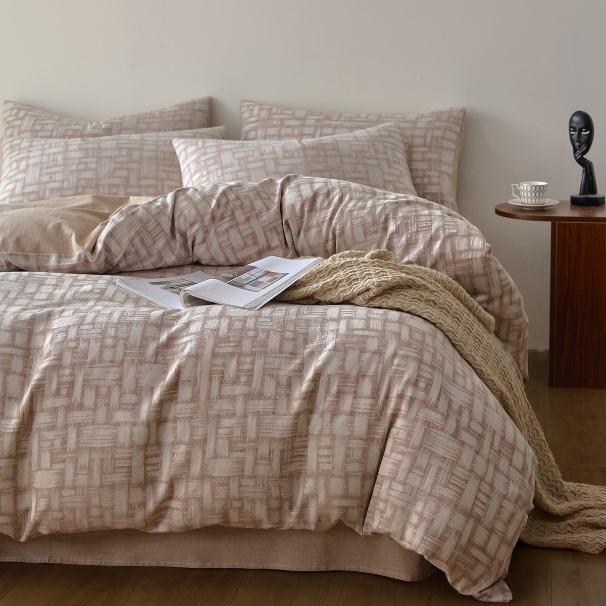 91家纺网 家纺一手货源 找家纺 如一 2026新款A类色织提花全棉双层纱水洗棉四件套 浮光咖