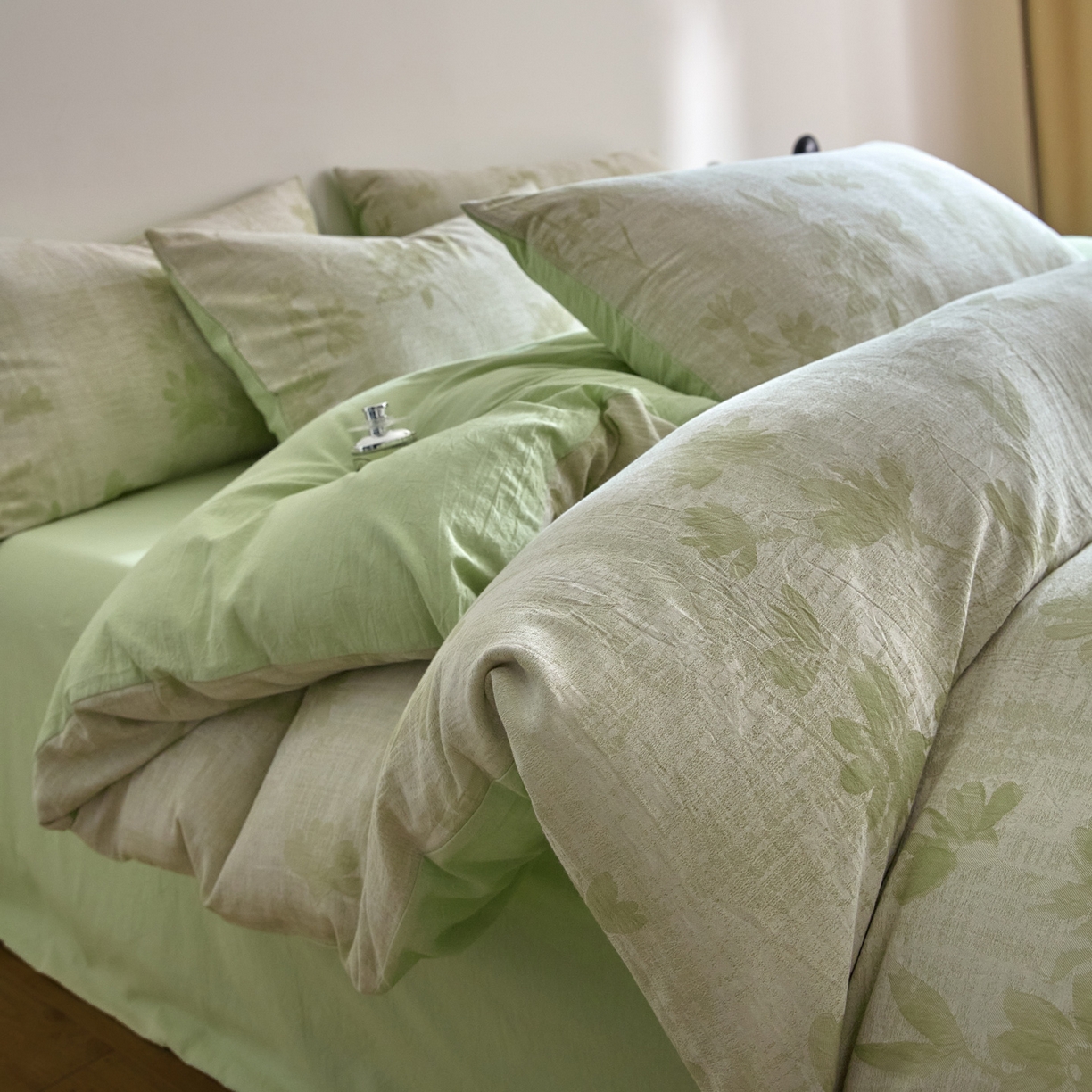 91家纺网 家纺一手货源 找家纺 如一 2026新款A类色织提花全棉双层纱水洗棉四件套 兰序绿