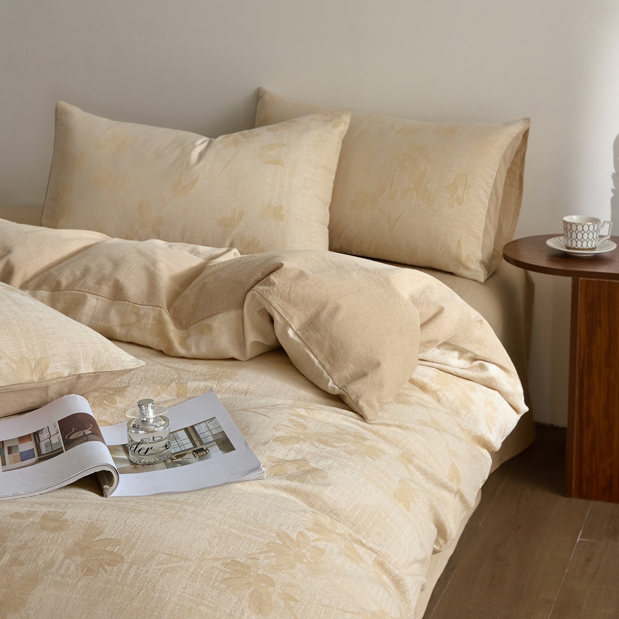 91家纺网 家纺一手货源 找家纺 如一 2026新款A类色织提花全棉双层纱水洗棉四件套 兰序咖