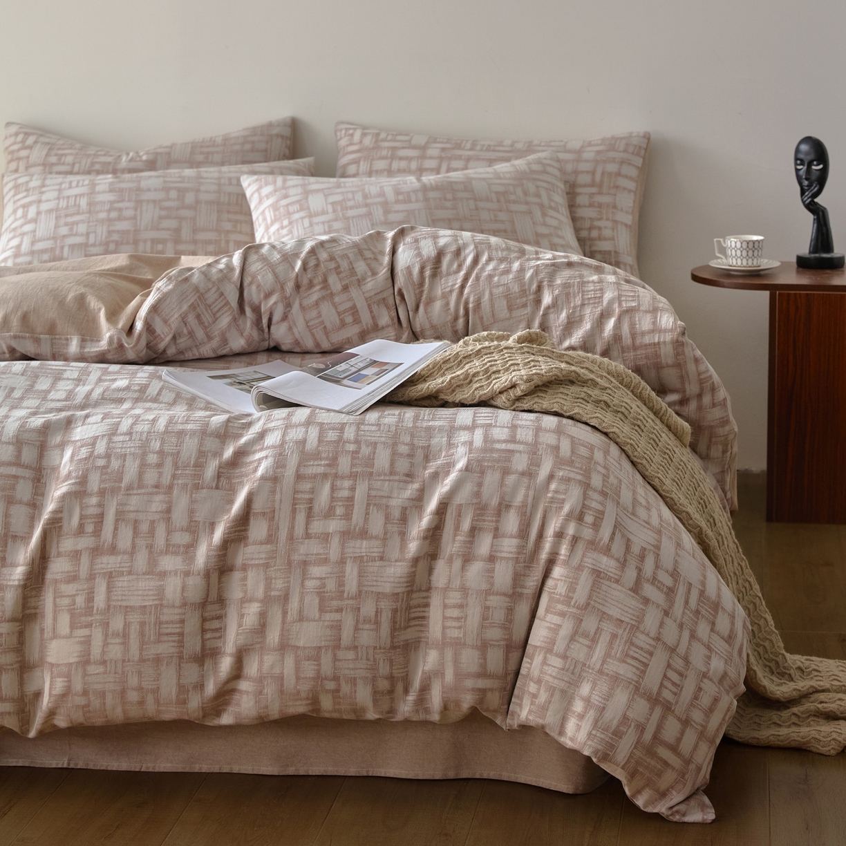 91家纺网 家纺一手货源 找家纺 如一 2026新款A类色织提花全棉双层纱水洗棉四件套 浮光咖