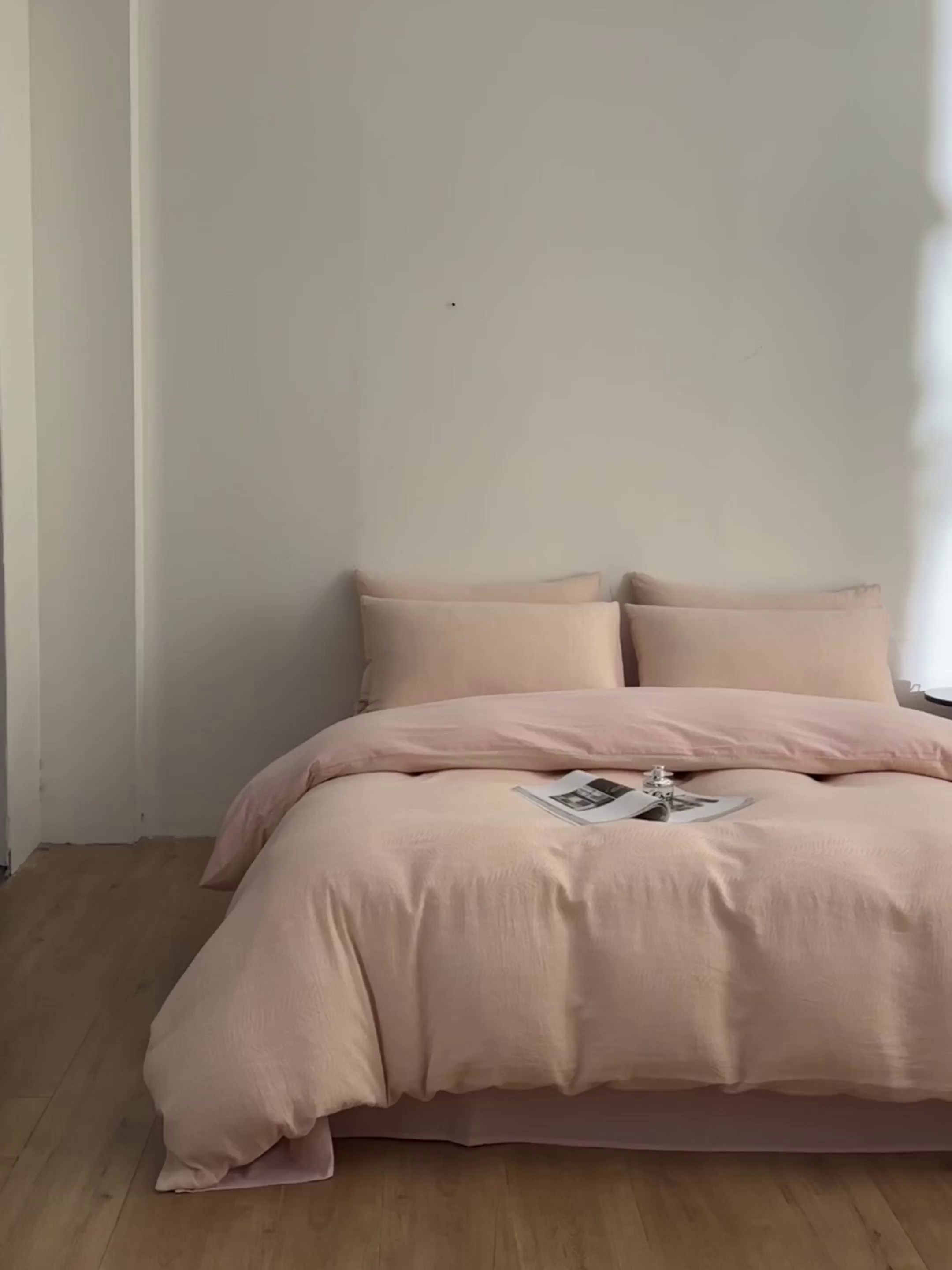 91家纺网 家纺一手货源 找家纺 如一 2026新款A类色织提花全棉双层纱水洗棉四件套 叶笙粉