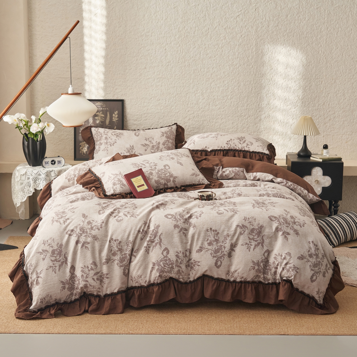 91家纺网 家纺一手货源 找家纺 晨曦家纺 2026春夏新款复古博主风A类亚麻皱皱纱花边四件套 花影旧时光