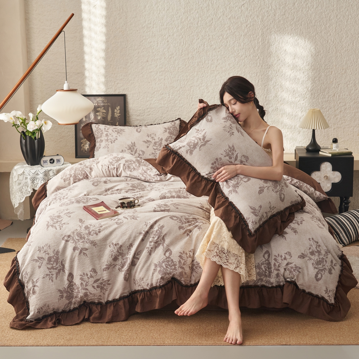 91家纺网 家纺一手货源 找家纺 晨曦家纺 2026春夏新款复古博主风A类亚麻皱皱纱花边四件套 花影旧时光