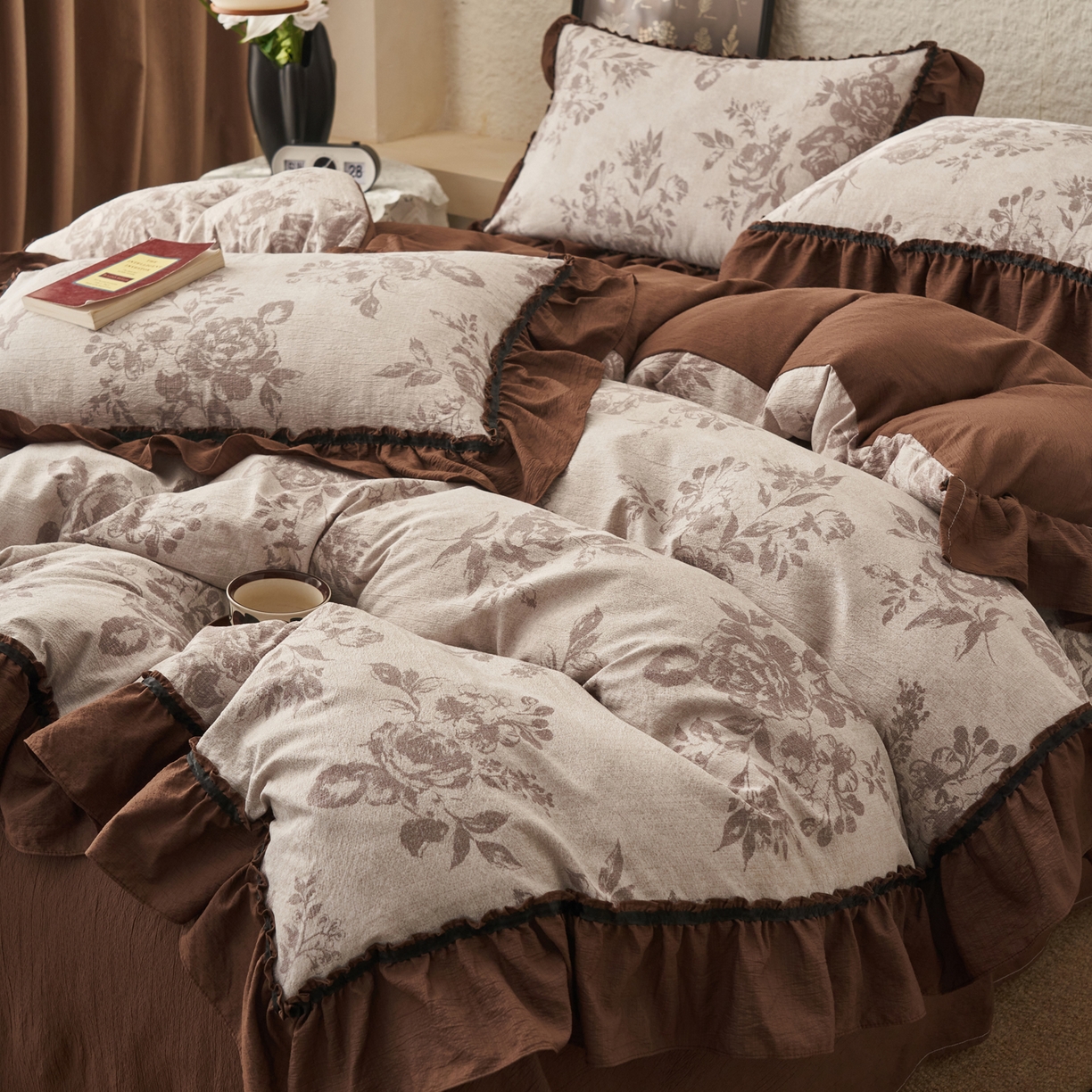 91家纺网 家纺一手货源 找家纺 晨曦家纺 2026春夏新款复古博主风A类亚麻皱皱纱花边四件套 花影旧时光