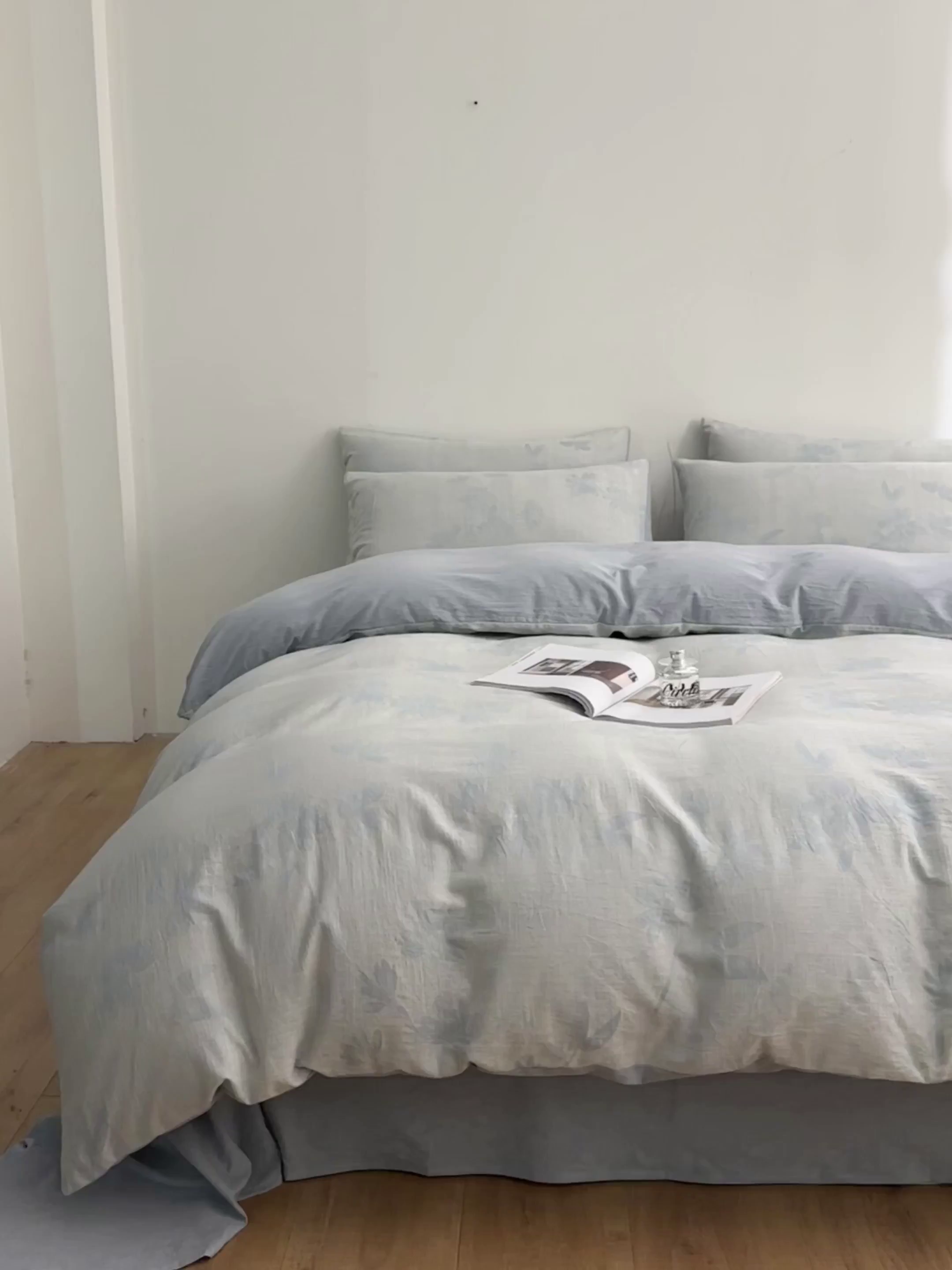 91家纺网 家纺一手货源 找家纺 如一 2026新款A类色织提花全棉双层纱水洗棉四件套 兰序蓝