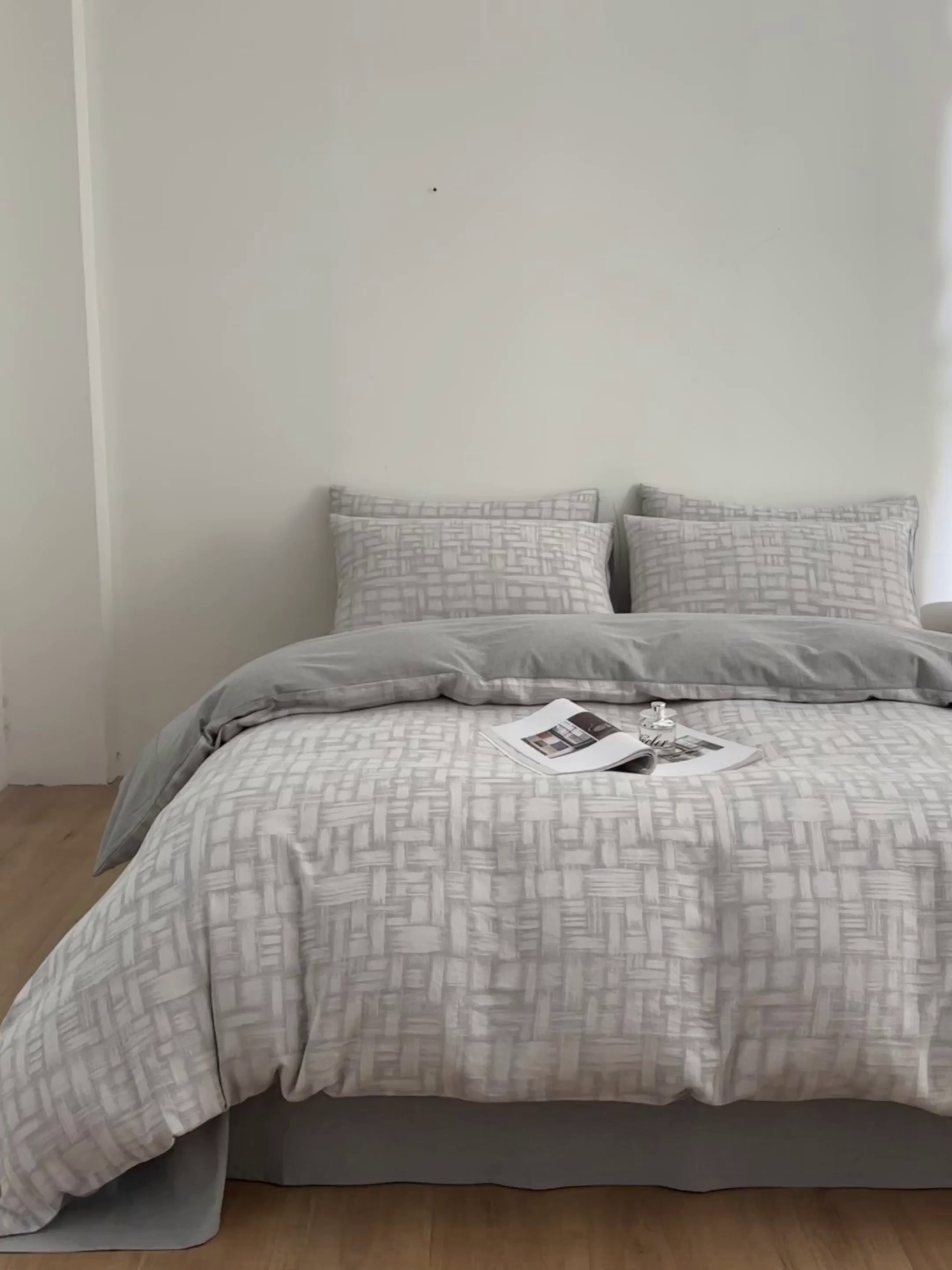 91家纺网 家纺一手货源 找家纺 如一 2026新款A类色织提花全棉双层纱水洗棉四件套 浮光灰