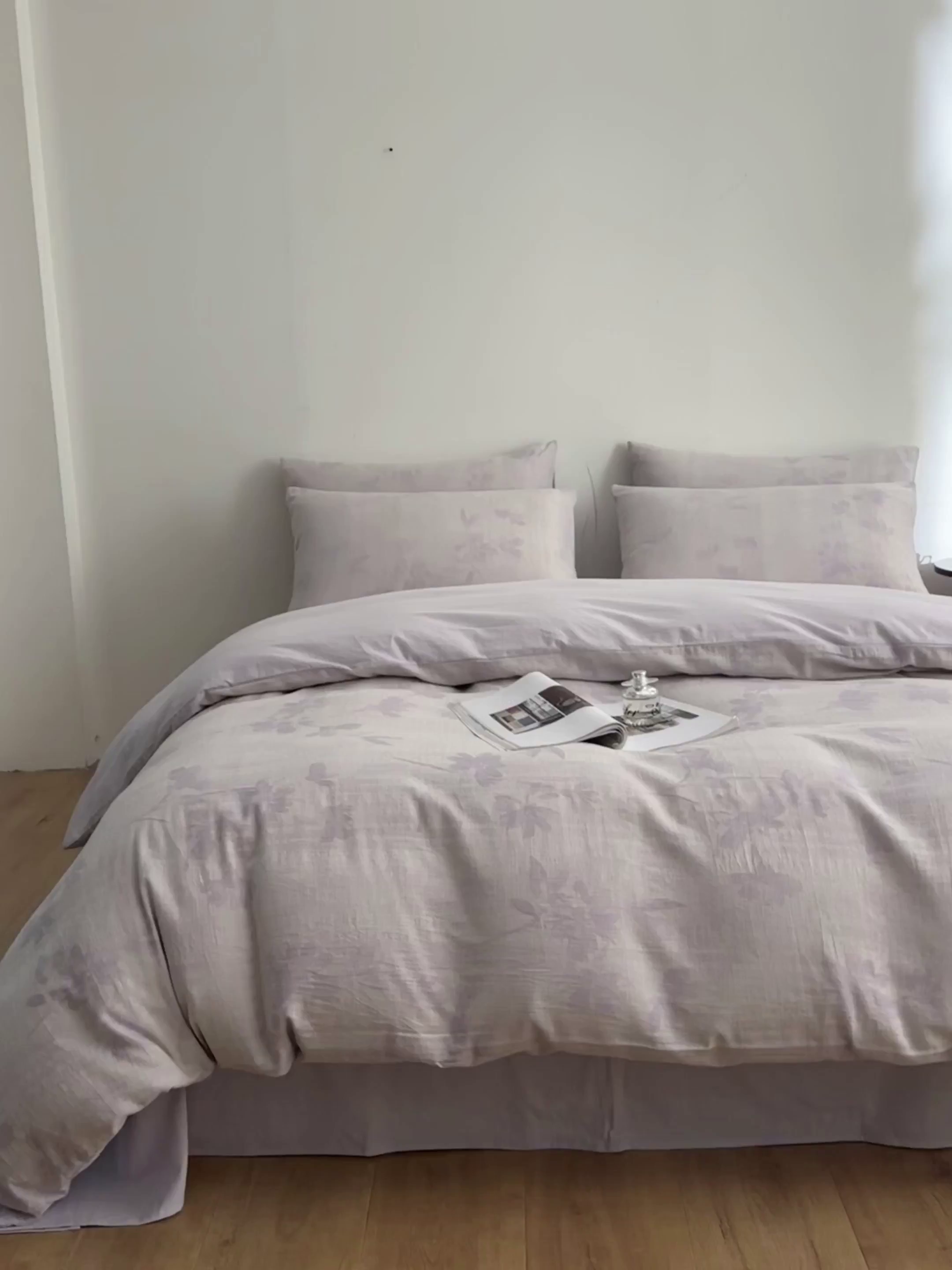 91家纺网 家纺一手货源 找家纺 如一 2026新款A类色织提花全棉双层纱水洗棉四件套 兰序紫