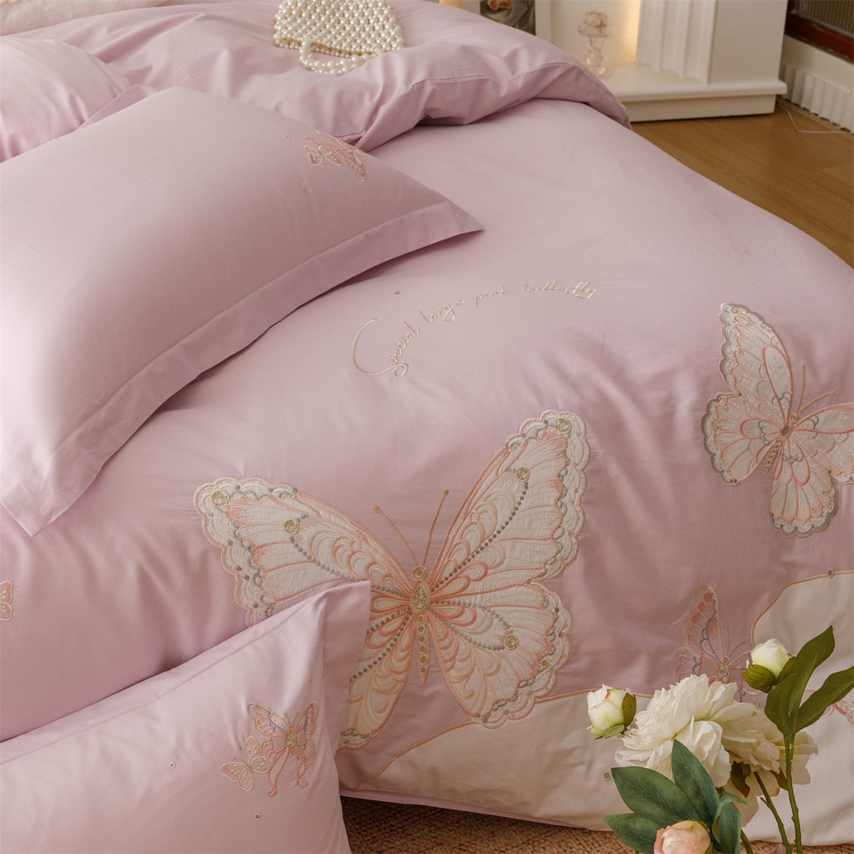 91家纺网 家纺一手货源 找家纺 优贝家纺 2026直播热款纯棉全棉100%刺绣四件套百分百 蝶梦-紫