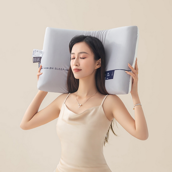 91家纺网 家纺一手货源 找家纺 （总）七夜居 2026新款灰白双拼慢回弹深睡太空记忆枕芯面包枕 枕头枕芯