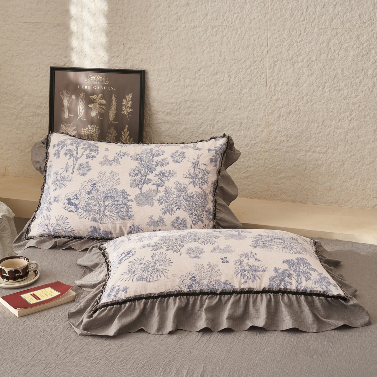 91家纺网 家纺一手货源 找家纺 晨曦家纺 2026春夏新款复古博主风A类亚麻皱皱纱花边四件套 青岚