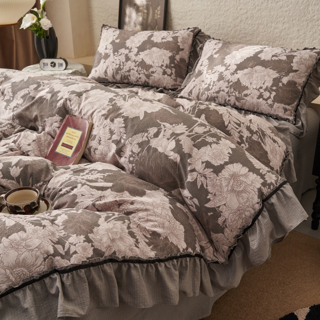 91家纺网 家纺一手货源 找家纺 晨曦家纺 2026春夏新款复古博主风A类亚麻皱皱纱花边四件套 水墨牡丹