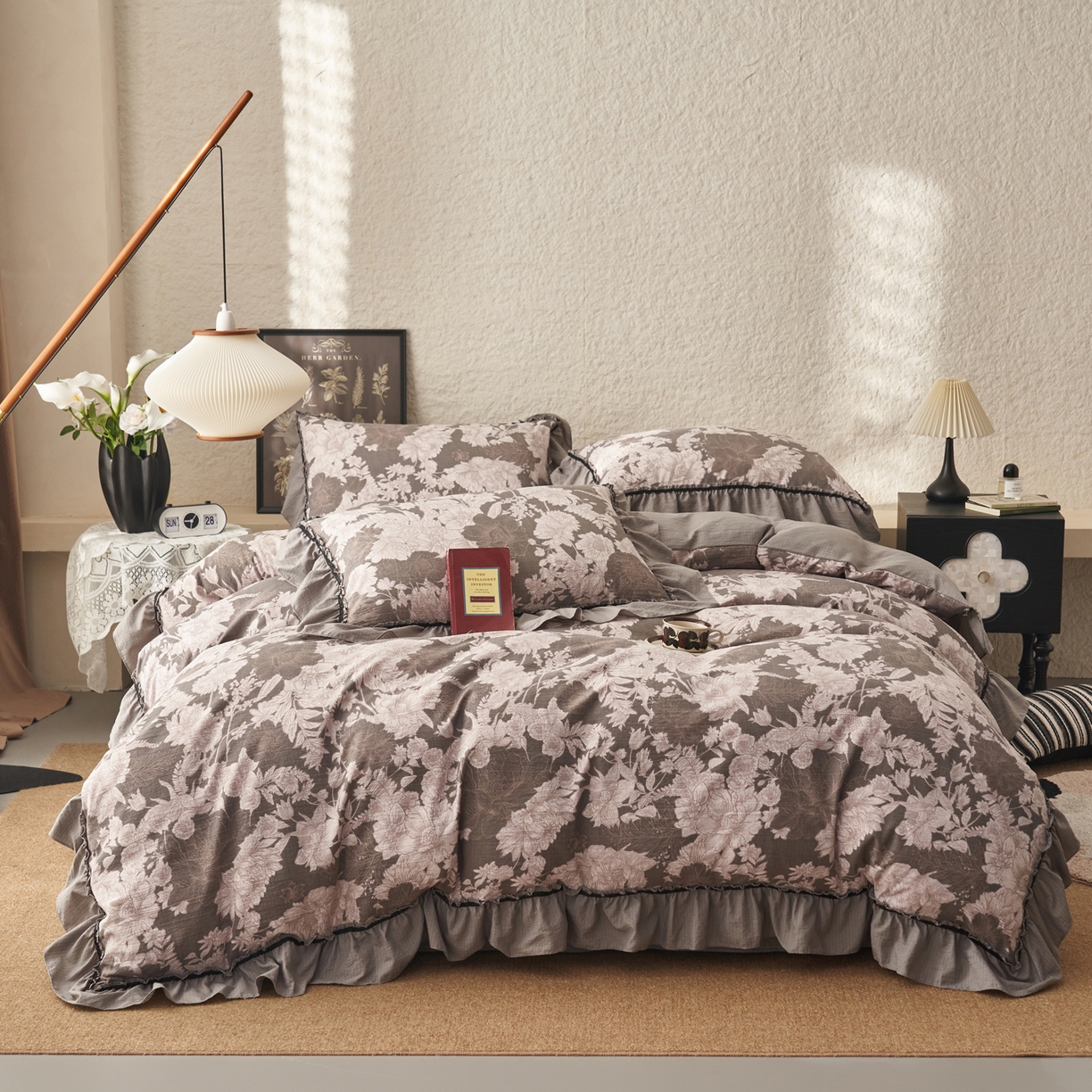 91家纺网 家纺一手货源 找家纺 晨曦家纺 2026春夏新款复古博主风A类亚麻皱皱纱花边四件套 水墨牡丹