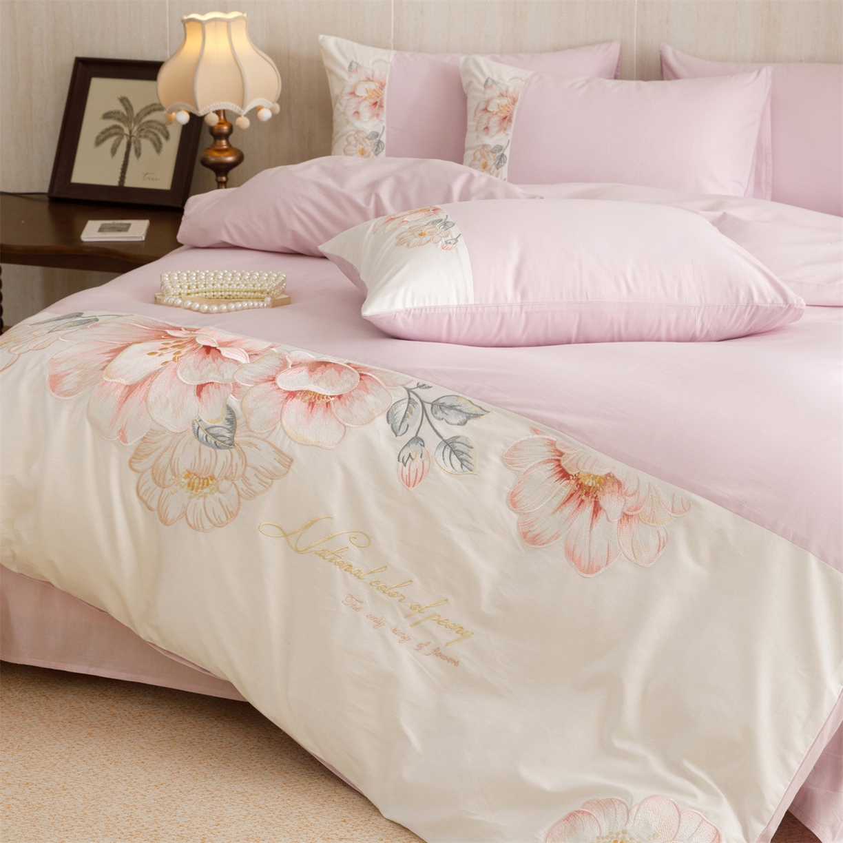 91家纺网 家纺一手货源 找家纺 绒棉世家 2026直播热款纯棉全棉100%刺绣四件套百分百 欧洛拉-紫