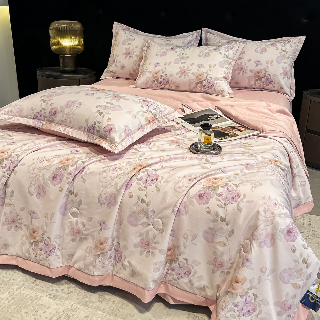 91家纺网 家纺一手货源 找家纺 （总）金梦拉家纺 2026新款凉感天丝竹节纱大宽边一字绣夏被空调被夏凉被四件套