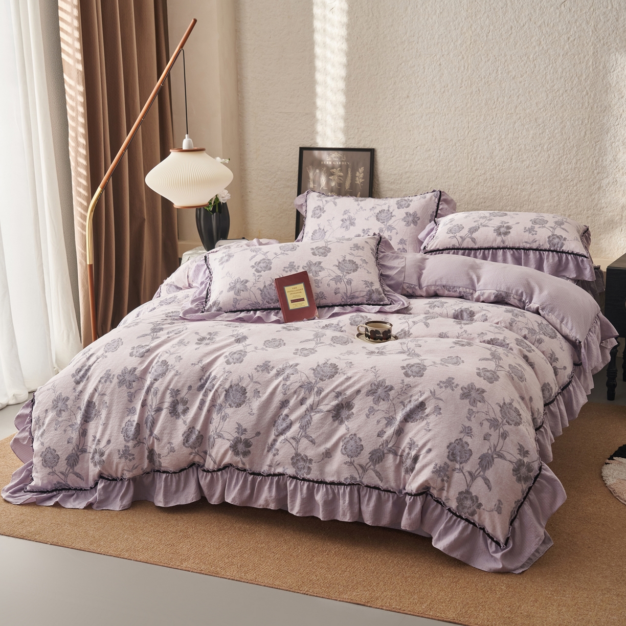 91家纺网 家纺一手货源 找家纺 晨曦家纺 2026春夏新款复古博主风A类亚麻皱皱纱花边四件套 烟紫花语