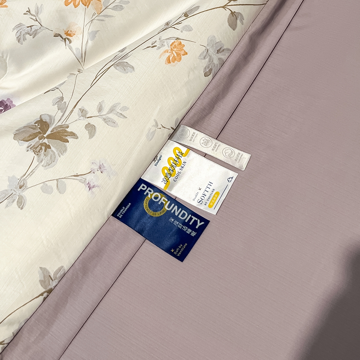 91家纺网 家纺一手货源 找家纺 金梦拉家纺 2026新款凉感天丝竹节纱大宽边一字绣夏被空调被夏凉被四件套 幻境紫