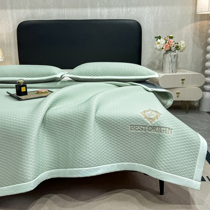 91家纺网 家纺一手货源 找家纺 （总）耐思家纺 2026新款A类复合三明治PE凉感刺绣轻奢简约-凉席款