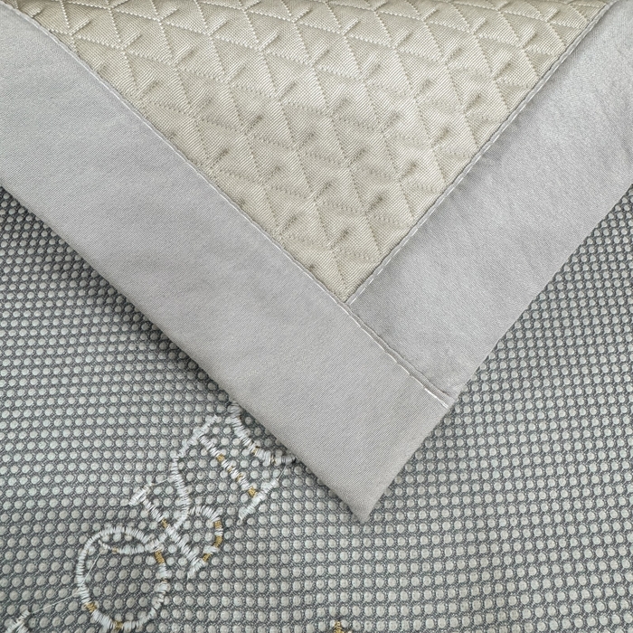 91家纺网 家纺一手货源 找家纺 耐思家纺 2026新款A类复合三明治PE凉感刺绣轻奢简约-凉席款 简约-卡其-凉席