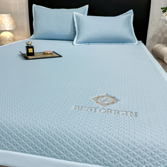 91家纺网 家纺一手货源 找家纺 耐思家纺 2026新款A类复合三明治PE凉感刺绣轻奢简约-凉席款 简约-天兰-凉席