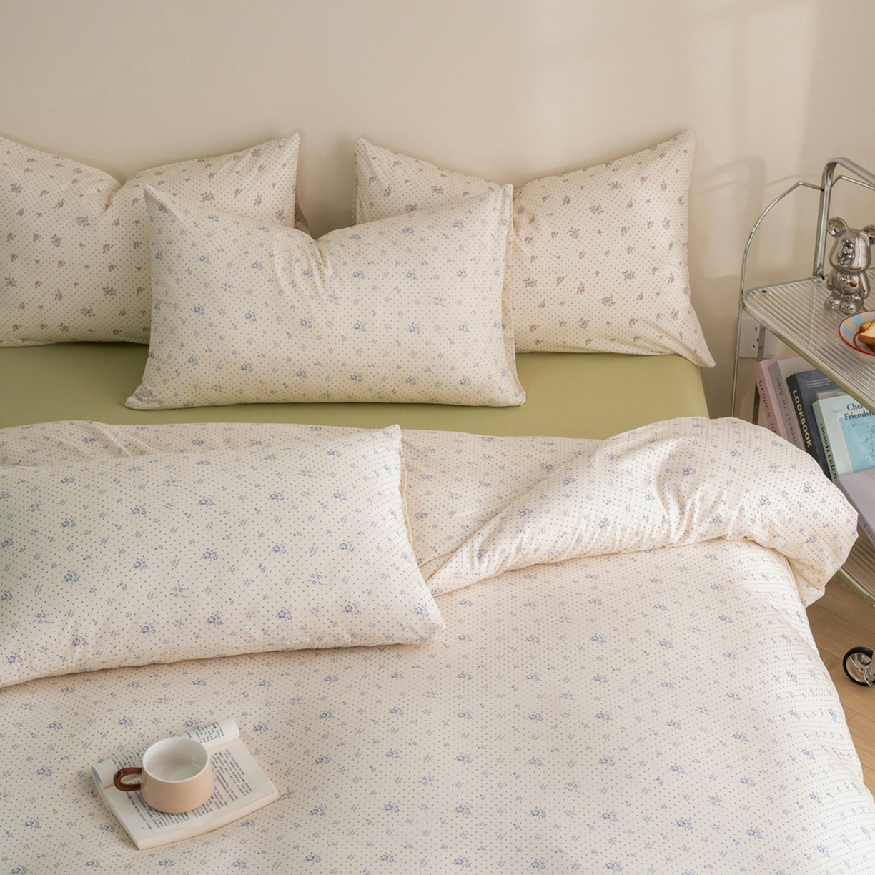 91家纺网 家纺一手货源 找家纺 梦可莱家居 2026春夏新款全棉纯棉针织棉印花小清新可爱Ins风四件套 波点蓝花