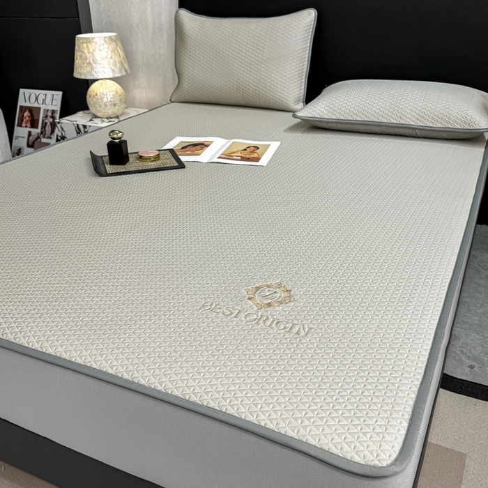 91家纺网 家纺一手货源 找家纺 耐思家纺 2026新款A类复合三明治PE凉感刺绣轻奢简约-床笠款 简约-卡其-床笠