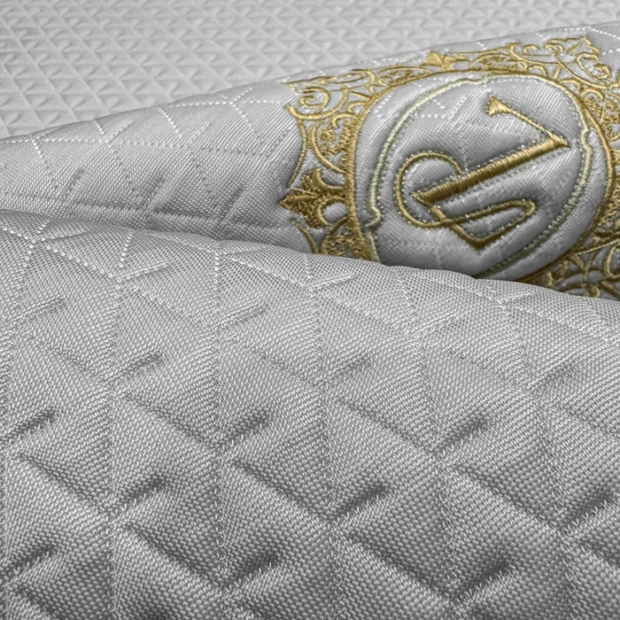 91家纺网 家纺一手货源 找家纺 耐思家纺 2026新款A类复合三明治PE凉感刺绣轻奢简约-床笠款 简约-烟灰-床笠