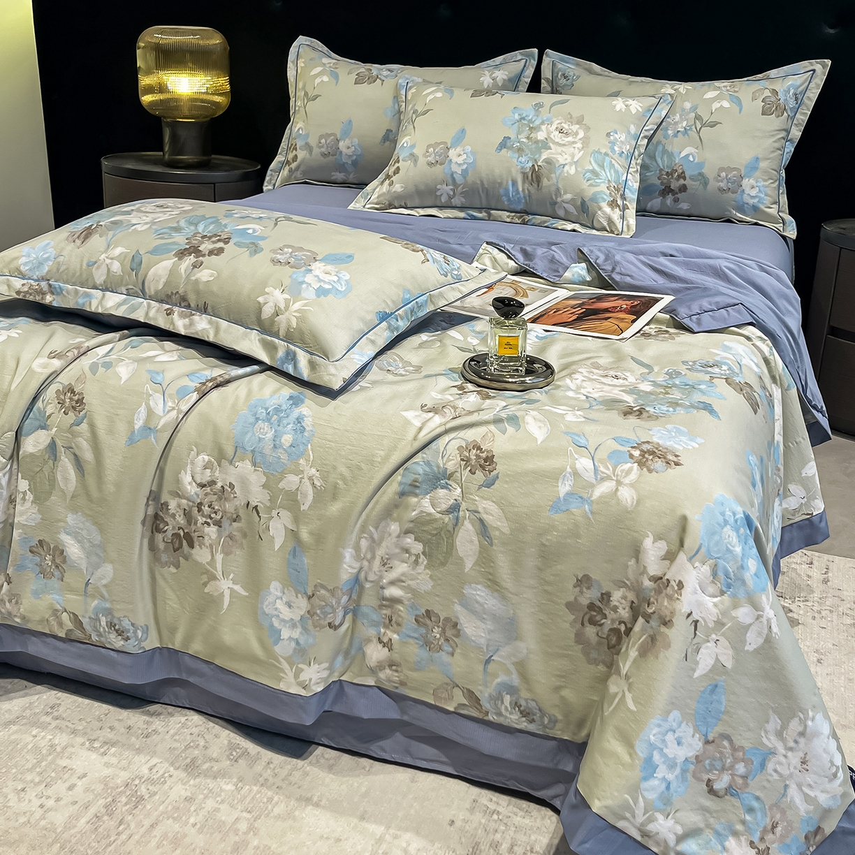 91家纺网 家纺一手货源 找家纺 金梦拉家纺 2026新款凉感天丝竹节纱大宽边一字绣夏被空调被夏凉被四件套 青棠绿