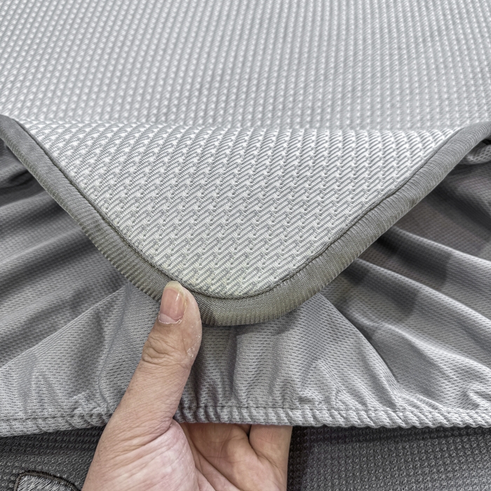 91家纺网 家纺一手货源 找家纺 耐思家纺 2026新款A类复合三明治PE凉感卡通刺绣Happy熊-床笠款 Happy熊-灰色