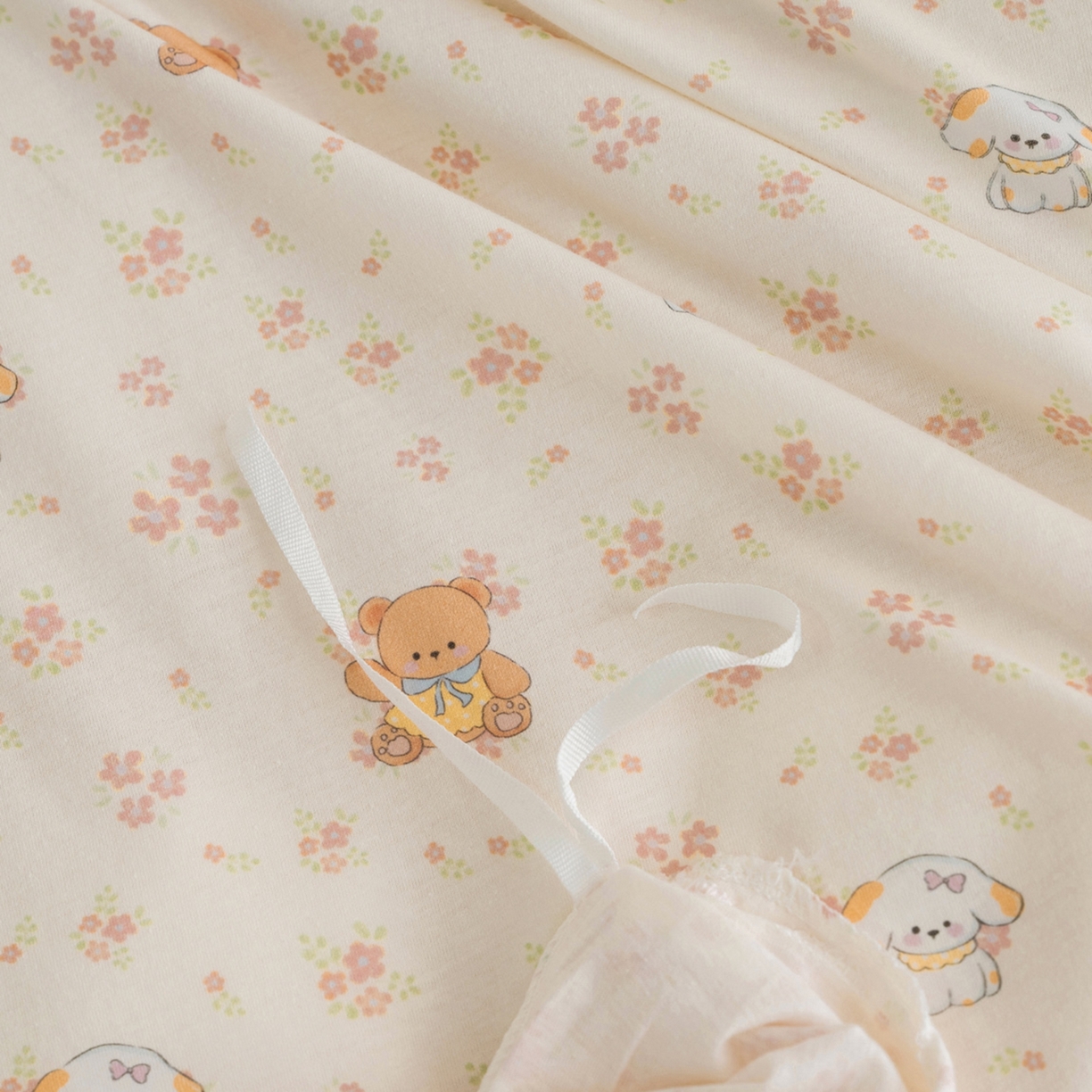 91家纺网 家纺一手货源 找家纺 梦可莱家居 2026春夏新款全棉纯棉针织棉印花小清新可爱Ins风四件套 比熊