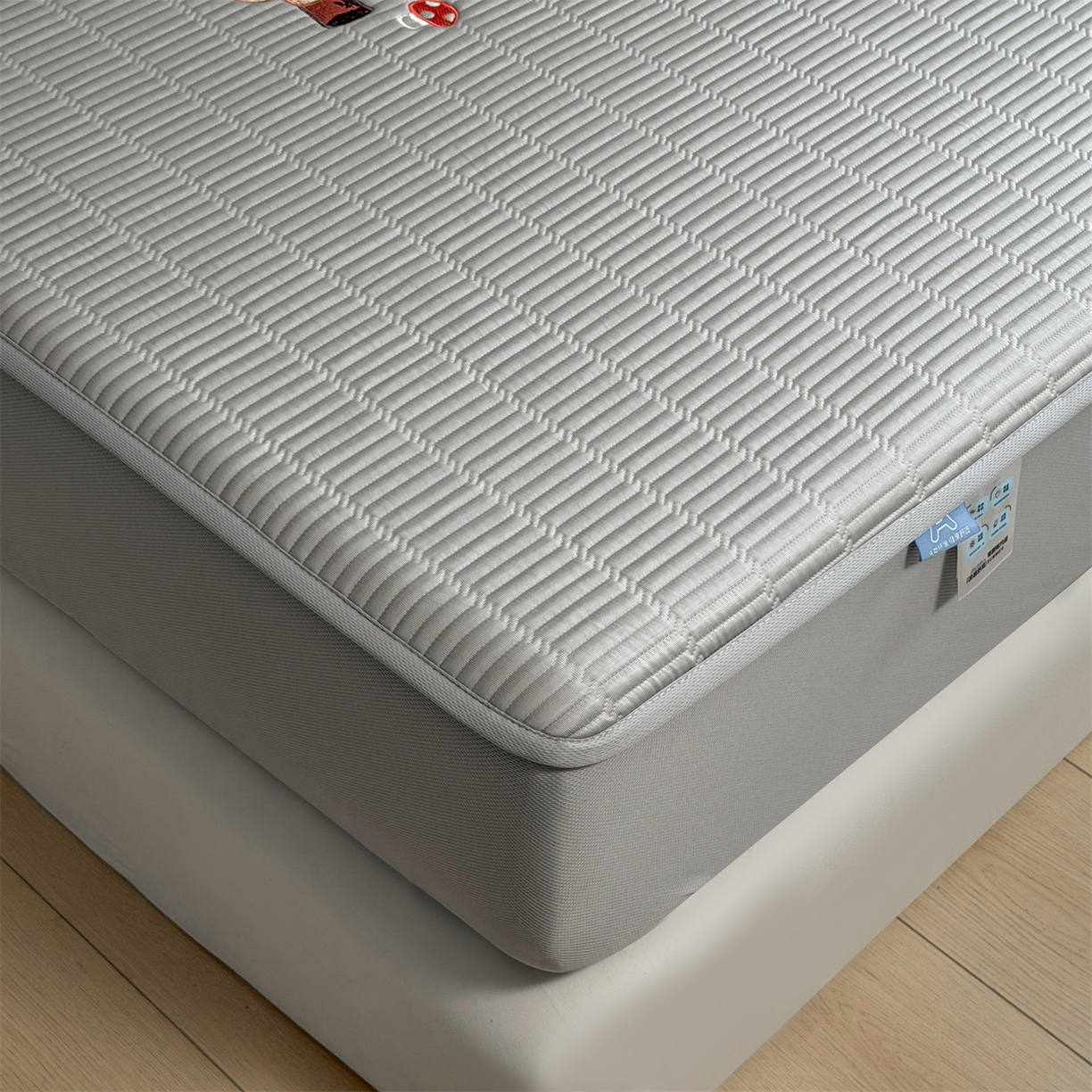 91家纺网 家纺一手货源 找家纺 （总）耐思家纺 2026新款A类高端刺绣pe乙纶冰豆豆席爱兰系列正版授权（提供买家秀）床笠款