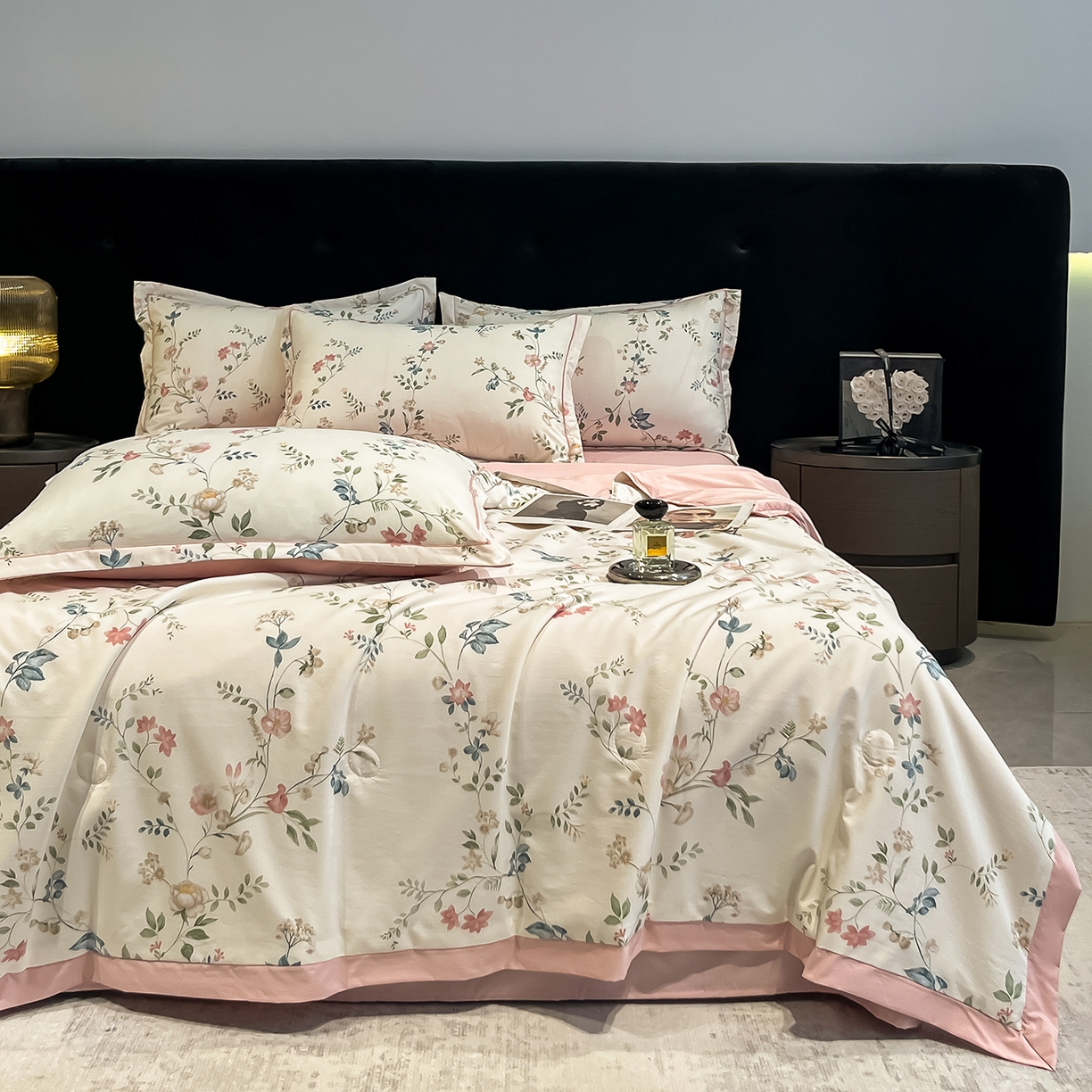 金梦拉家纺 2026新款凉感天丝竹节纱大宽边一字绣夏被空调被夏凉被四件套 青瑶粉