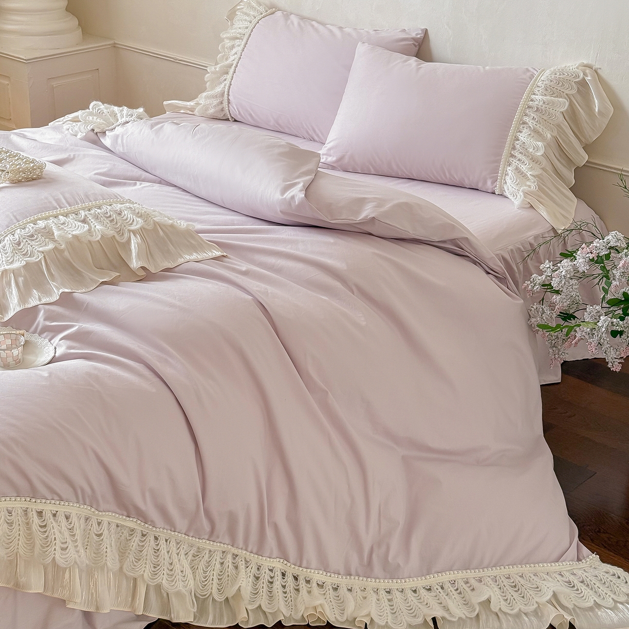 91家纺网 家纺一手货源 找家纺 惯盈家纺 2026新款法式公主风珍珠蕾丝斜纹全棉四件套-Lucy露西（含买家秀） 浅紫