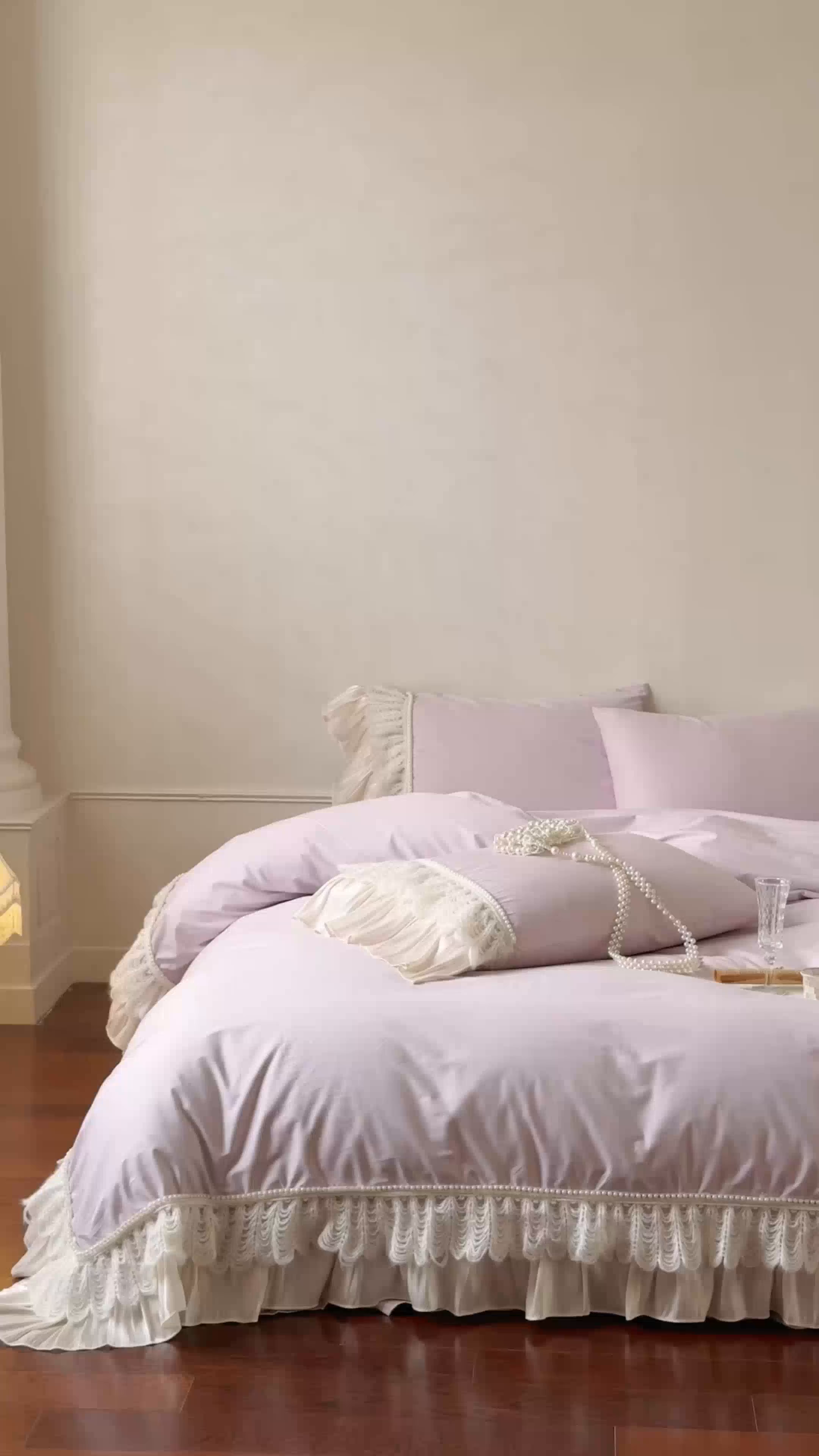 91家纺网 家纺一手货源 找家纺 惯盈家纺 2026新款法式公主风珍珠蕾丝斜纹全棉四件套-Lucy露西（含买家秀） 浅紫