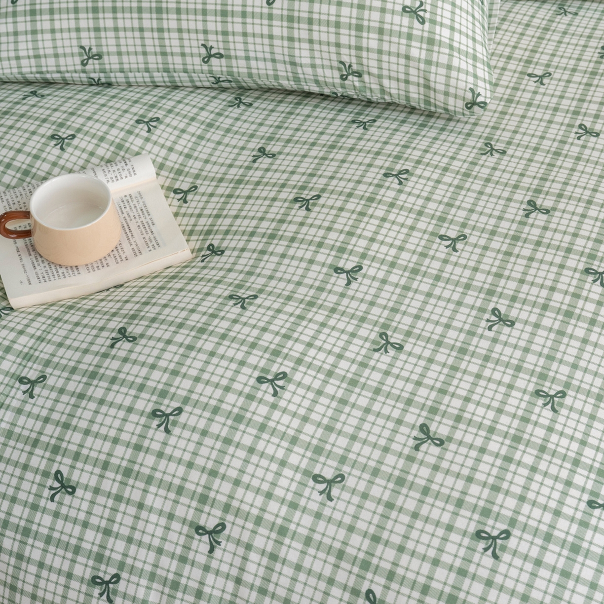 91家纺网 家纺一手货源 找家纺 梦可莱家居 2026春夏新款全棉纯棉针织棉印花小清新可爱Ins风四件套 格子蝴蝶