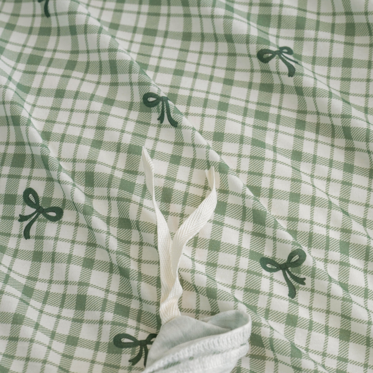 91家纺网 家纺一手货源 找家纺 梦可莱家居 2026春夏新款全棉纯棉针织棉印花小清新可爱Ins风四件套 格子蝴蝶