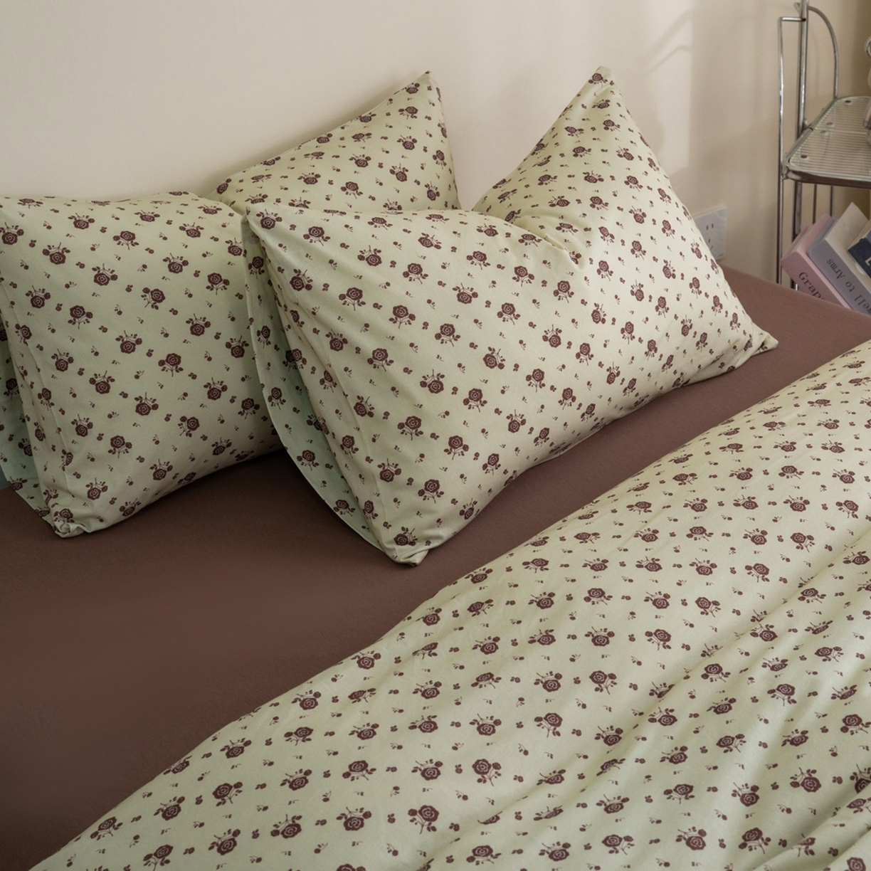 91家纺网 家纺一手货源 找家纺 梦可莱家居 2026春夏新款全棉纯棉针织棉印花小清新可爱Ins风四件套 红玫瑰