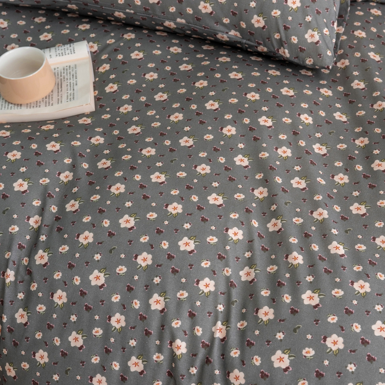 91家纺网 家纺一手货源 找家纺 梦可莱家居 2026春夏新款全棉纯棉针织棉印花小清新可爱Ins风四件套 腊梅