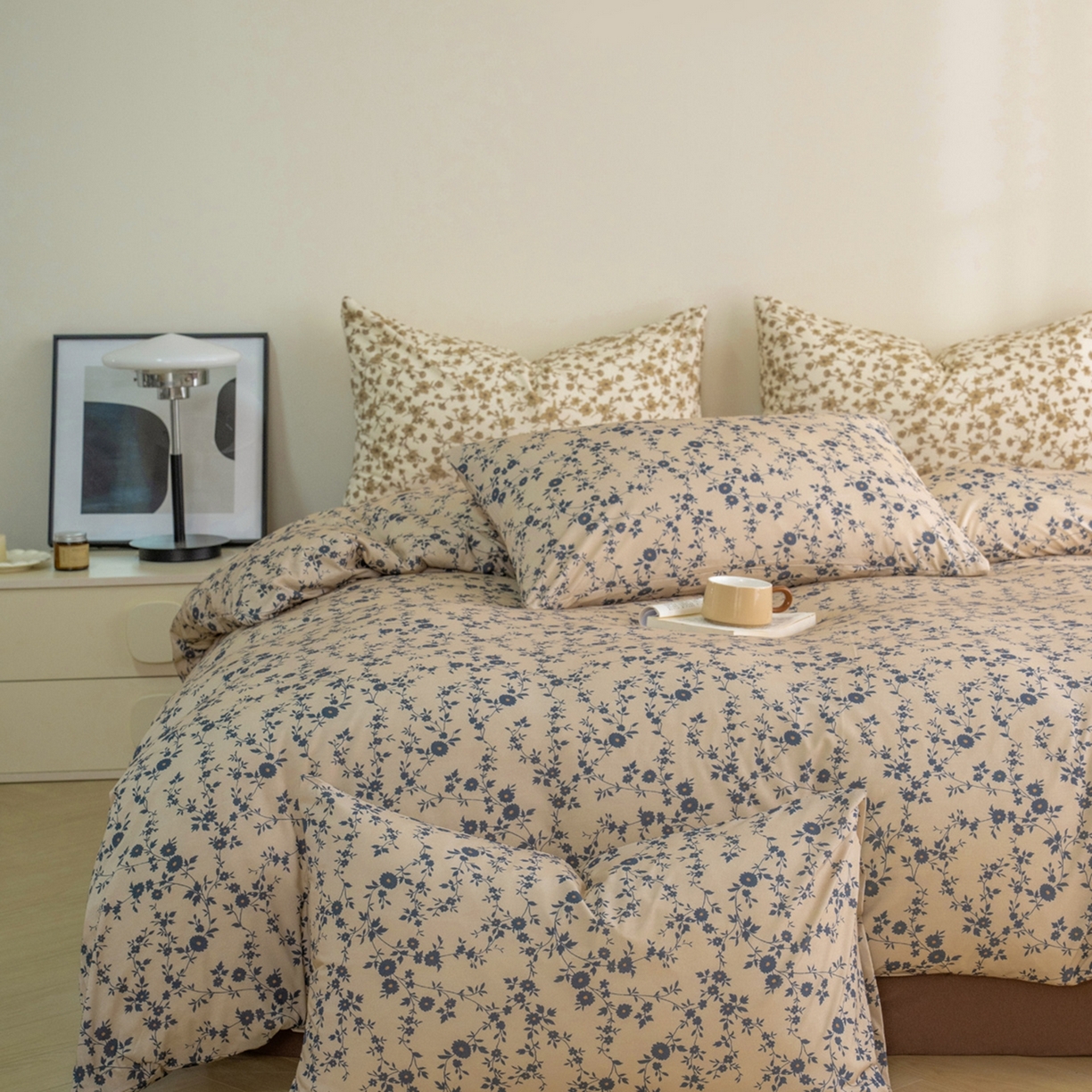 91家纺网 家纺一手货源 找家纺 梦可莱家居 2026春夏新款全棉纯棉针织棉印花小清新可爱Ins风四件套 蓝花藤