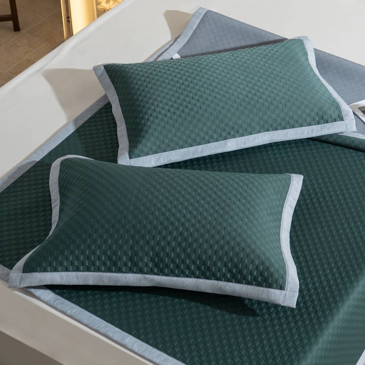 凌云家纺 2026新款锦纶冰丝凉席枕套 锦纶冰格枕套-墨绿
