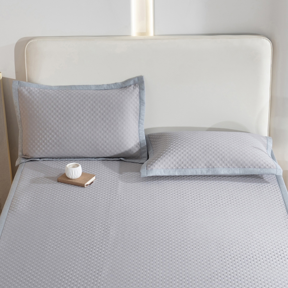 91家纺网 家纺一手货源 找家纺 凌云家纺 2026新款锦纶冰丝凉席枕套 锦纶冰格枕套-浅灰