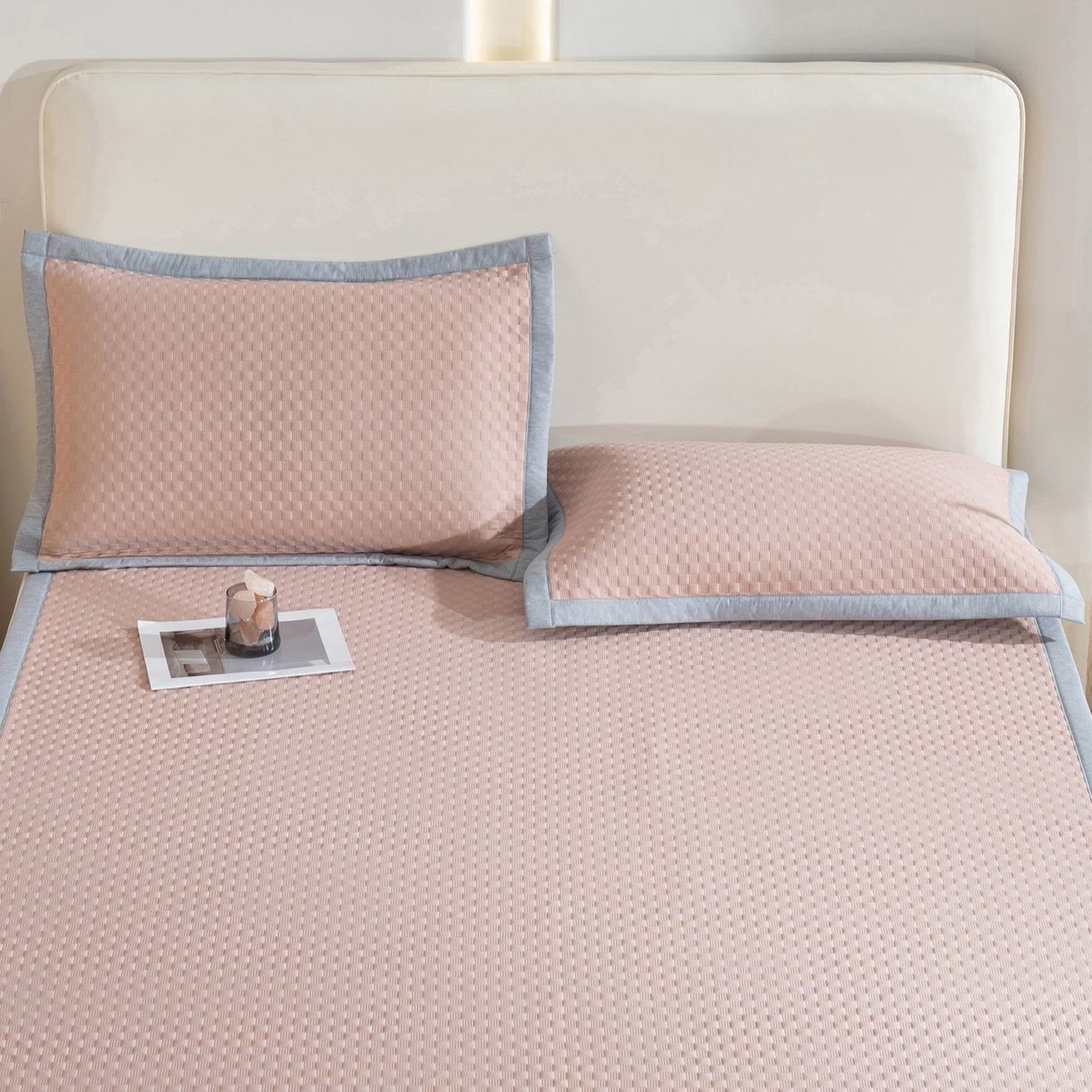 91家纺网 家纺一手货源 找家纺 凌云家纺 2026新款锦纶冰丝凉席枕套 锦纶冰格枕套-裸粉