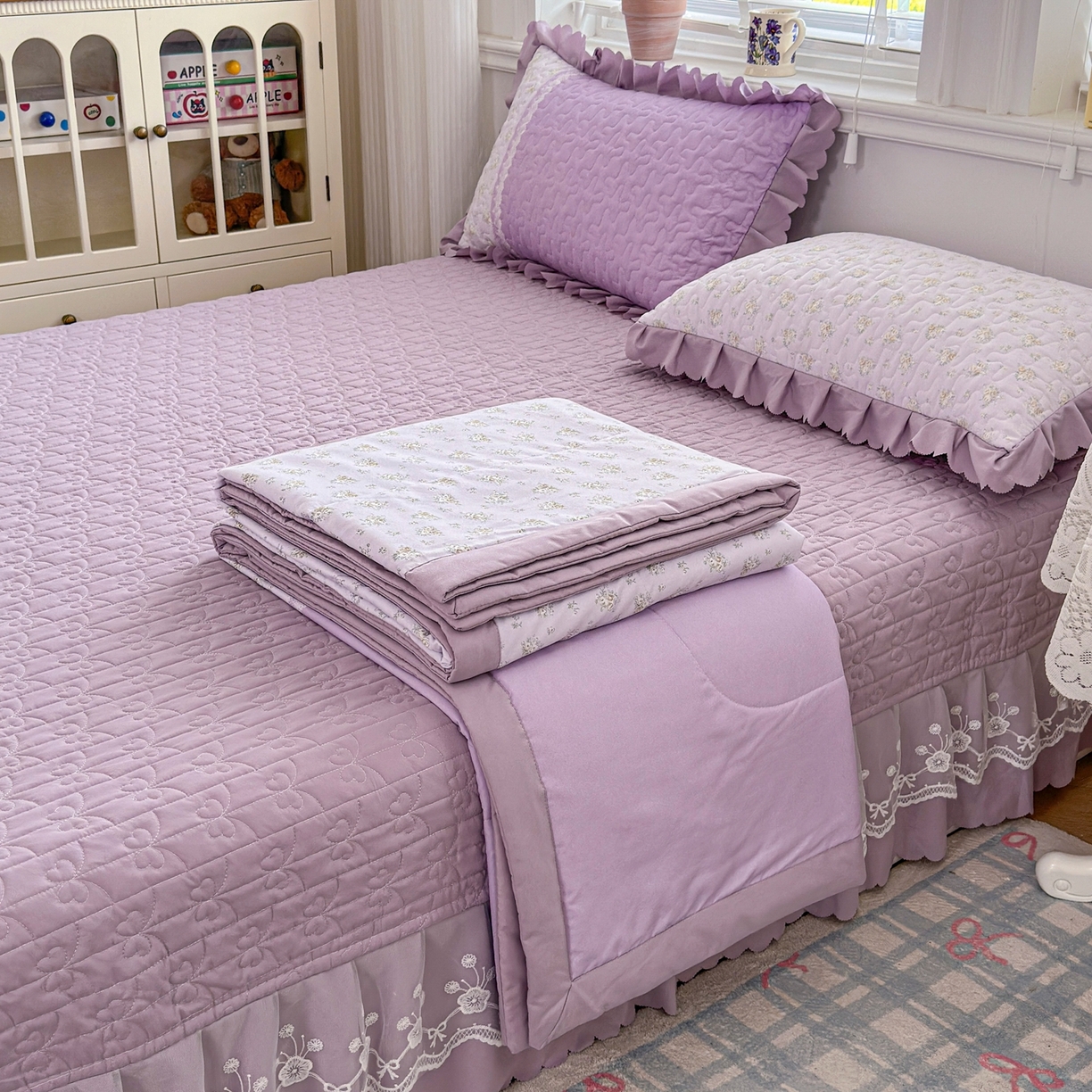91家纺网 家纺一手货源 找家纺 雅眠居 2026直播爆款双层蕾丝花边夏被款床盖款四件套 AB版-秘境紫