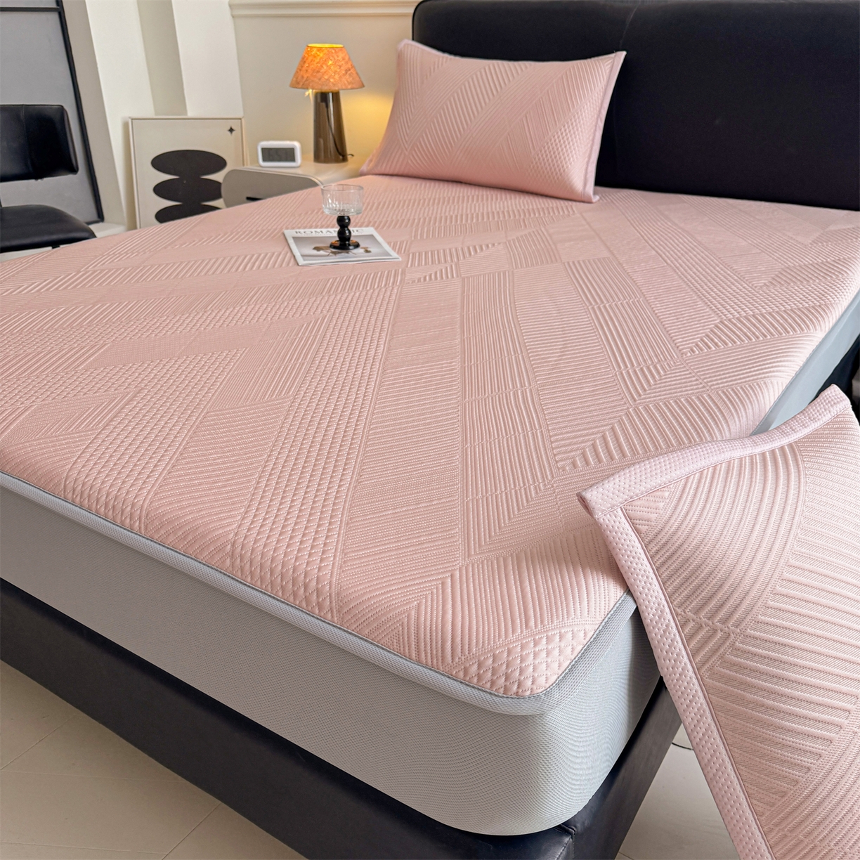 91家纺网 家纺一手货源 找家纺 （总）耐思家纺 2026新品A类高克重高端复合三明治PE乙纶提花冰豆豆凉席床笠都市棱境系列（提供买家秀）