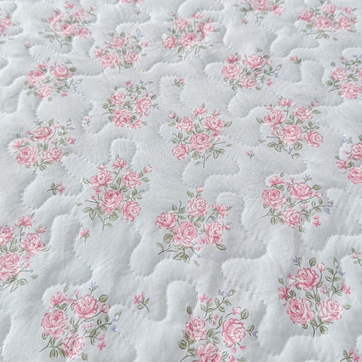 91家纺网 家纺一手货源 找家纺 雅眠居 2026直播爆款双层蕾丝花边夏被款床盖款四件套 半夏