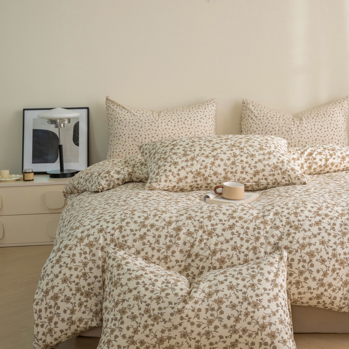 91家纺网 家纺一手货源 找家纺 梦可莱家居 2026春夏新款全棉纯棉针织棉印花小清新可爱Ins风四件套 秋天咖