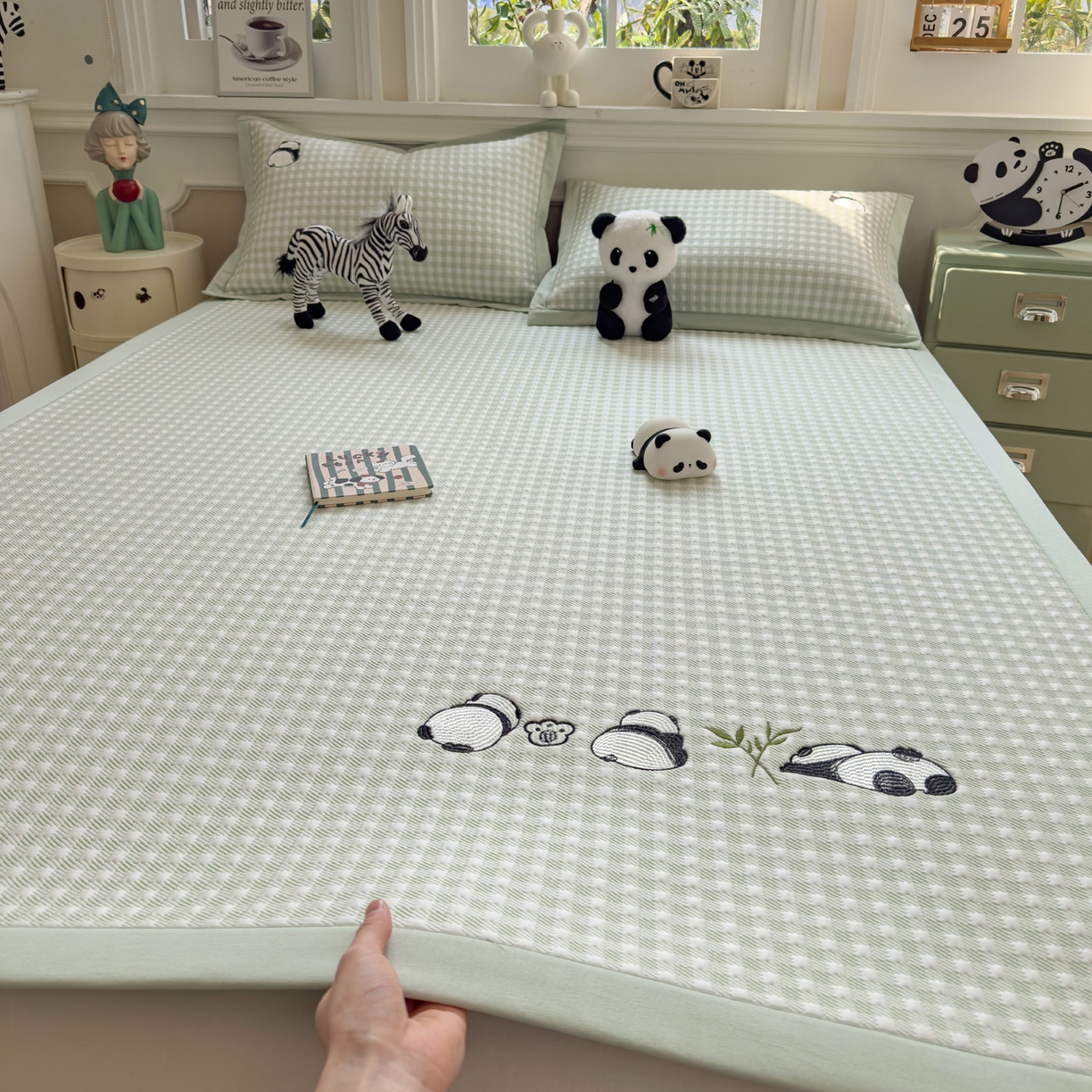 91家纺网 家纺一手货源 找家纺 （总）席世家 2026新款豆豆绣花凉席（1.5m控价不低于159元）