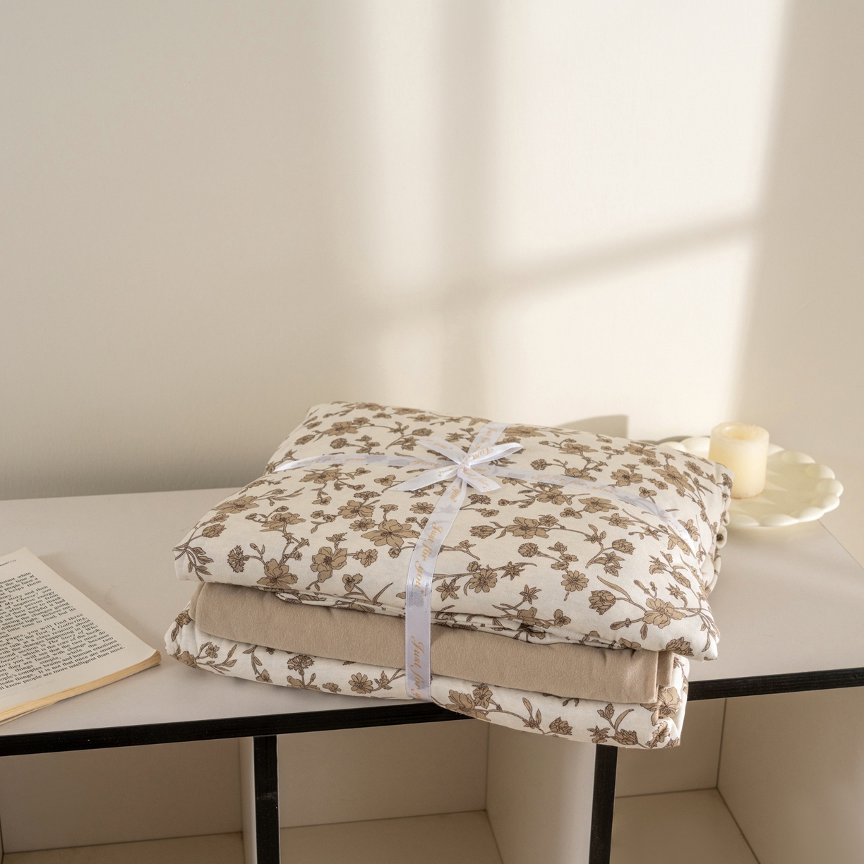 91家纺网 家纺一手货源 找家纺 梦可莱家居 2026春夏新款全棉纯棉针织棉印花小清新可爱Ins风四件套 秋天咖